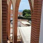 Arcos
