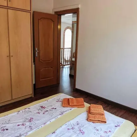Arcos
